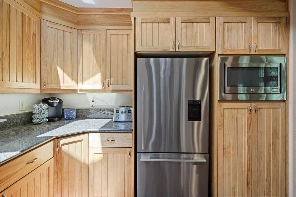 1 Colonial Private Family Vacation Home features Bikes to Explore Sunriver by RedAwning