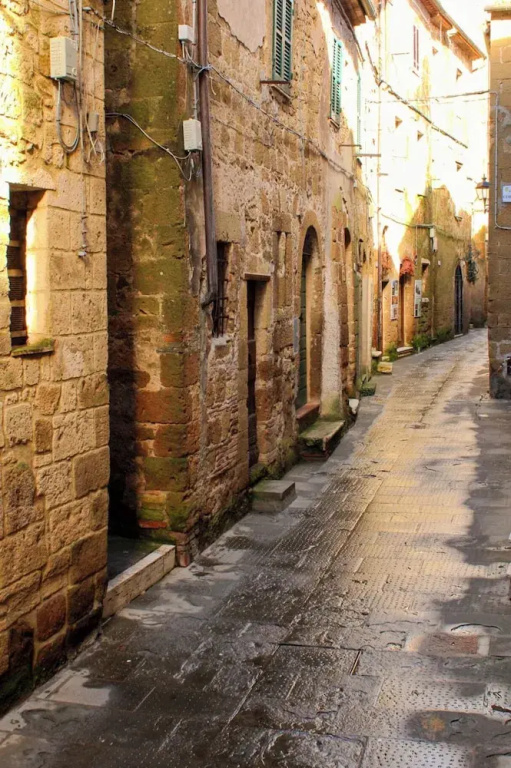 Pitigliano Historic Center