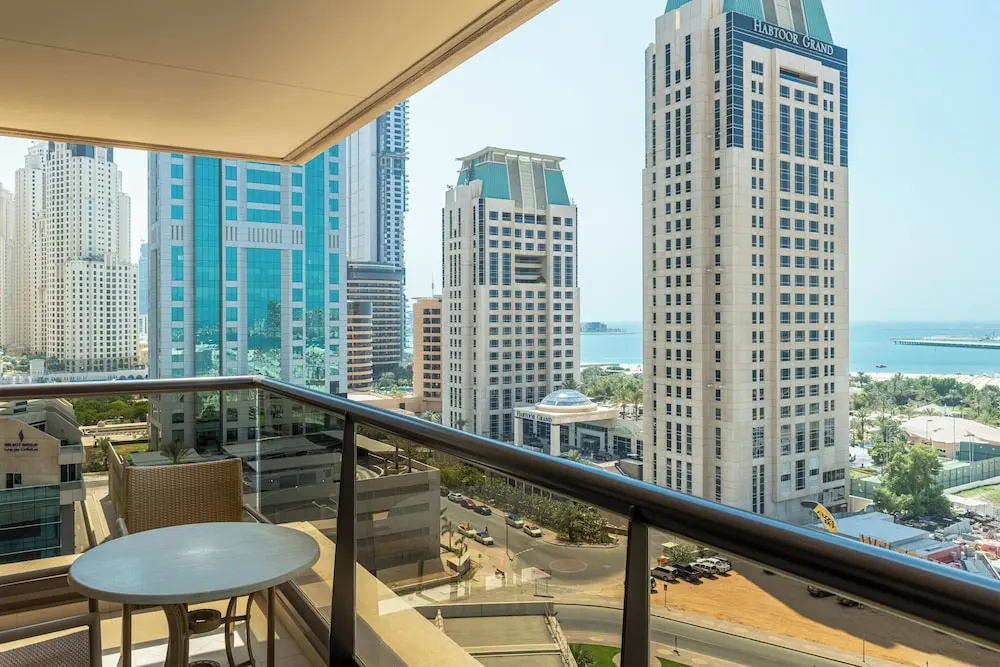 Двухместный номер Premier (двуспальная кровать) в Grosvenor House, a Luxury Collection Hotel, Dubai