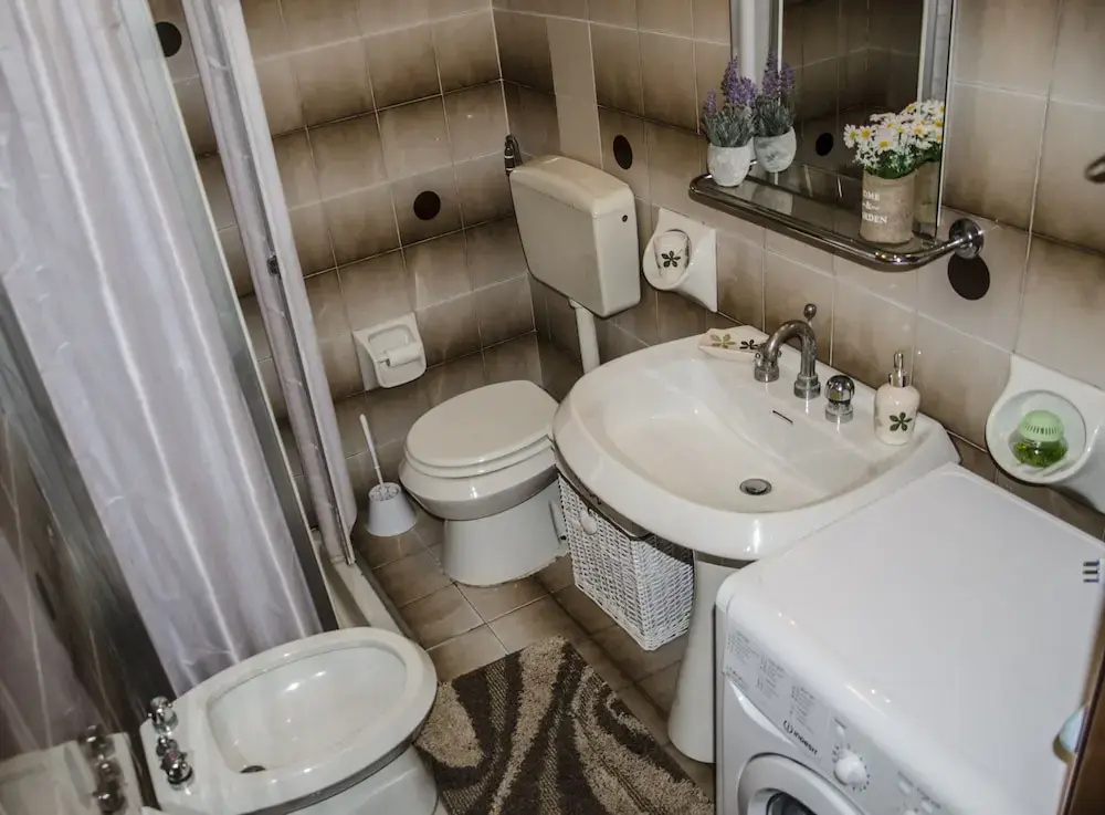 2 Bedrooms Apartment with balcony
