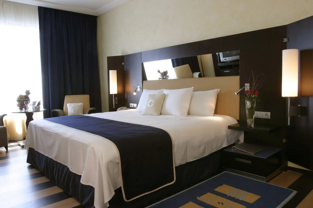 Four Points by Sheraton Le Verdun - фото 7