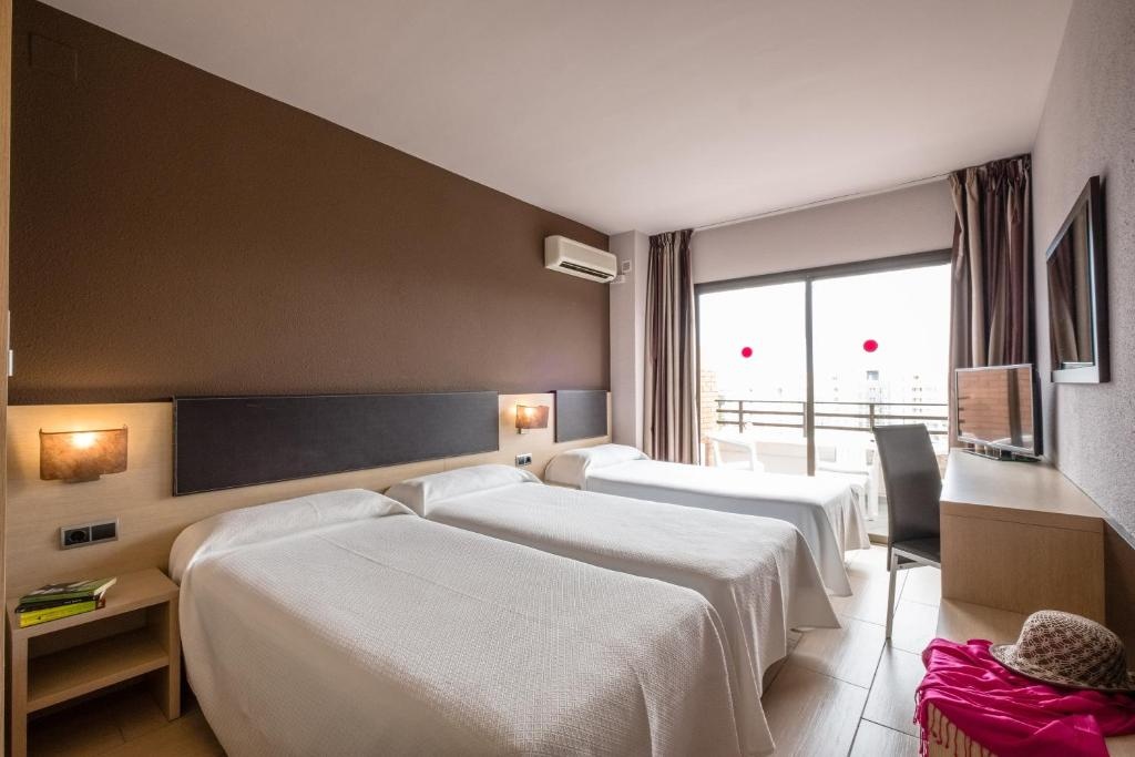 Standard Double room with balcony (full double bed) (bed type is subject to availability)