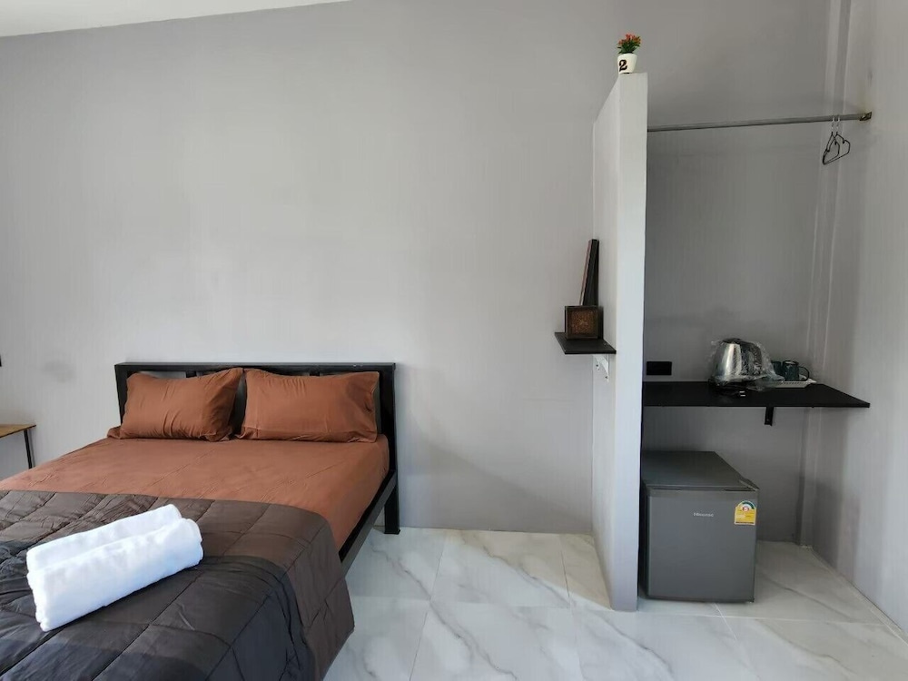 Double Bungalow with balcony (full double bed)