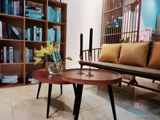 Huaibei Wei'ai Theme Hotel