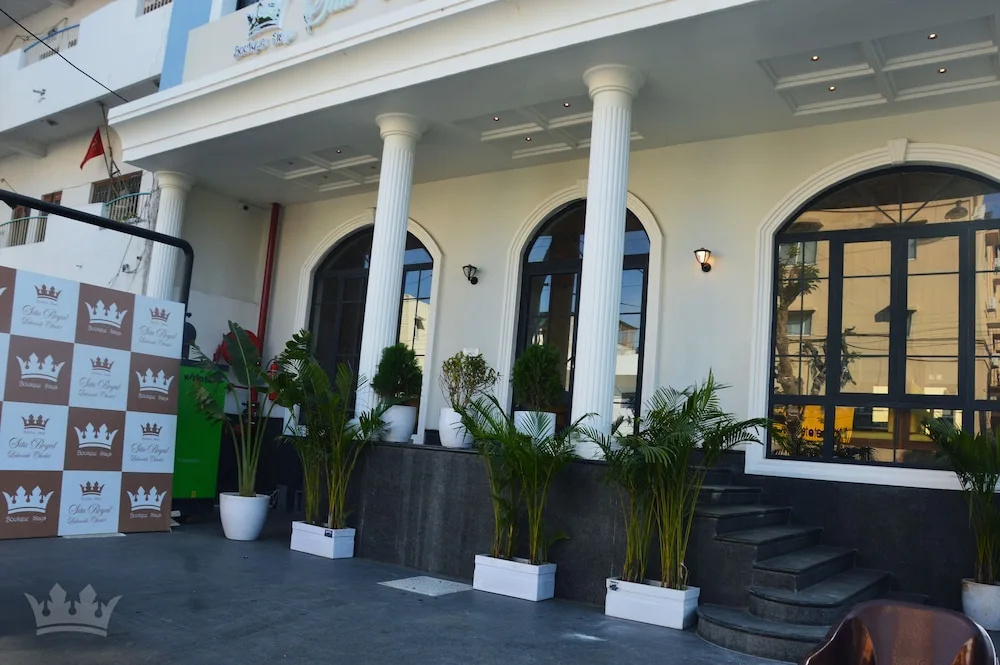 Sita Royal Lakside Chalet