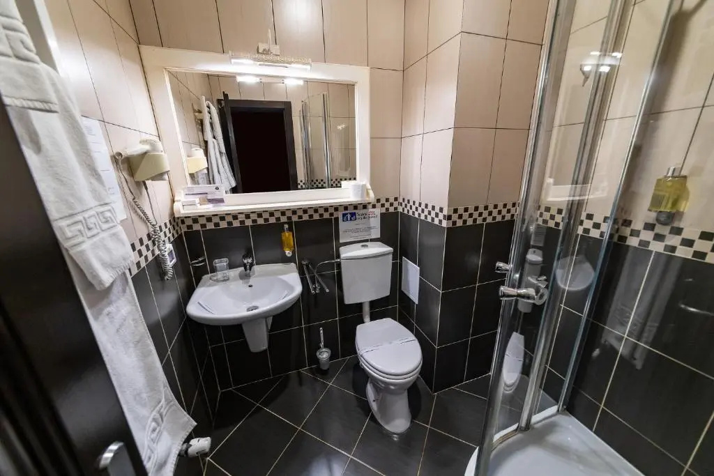 Standard Double room (full double bed)