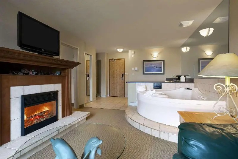 Super 8 By Wyndham Fort Nelson - фото 5