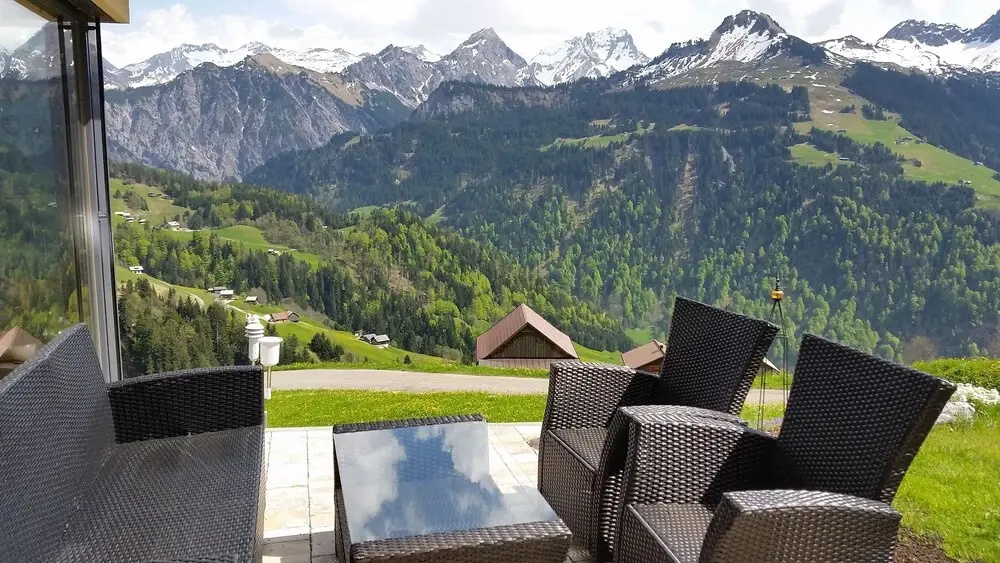 Balcony & Terrace