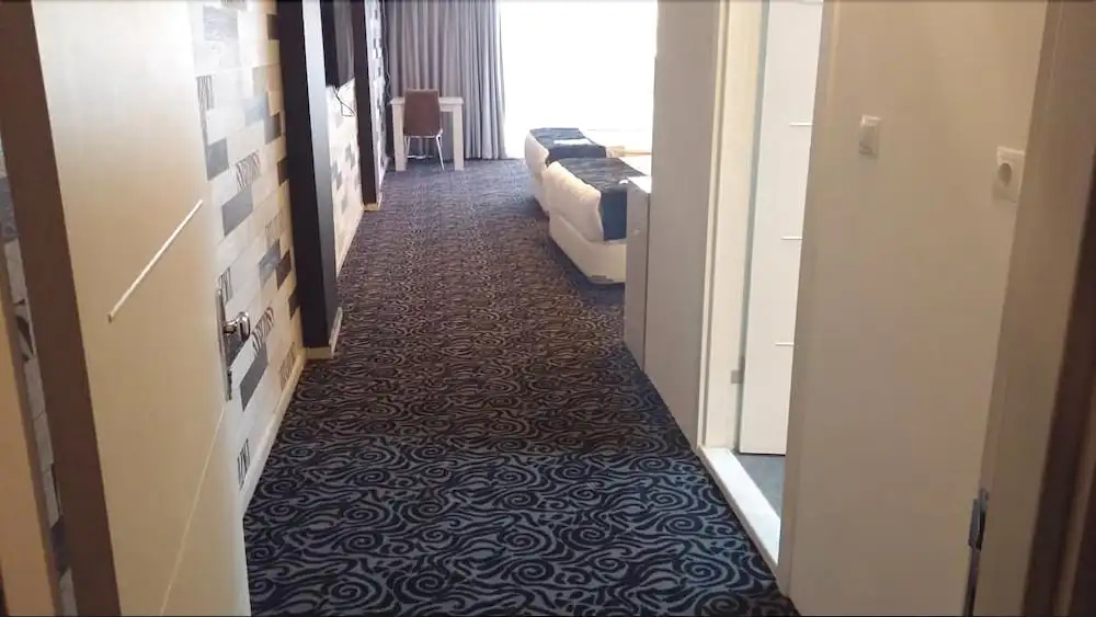 Kremon Hotel