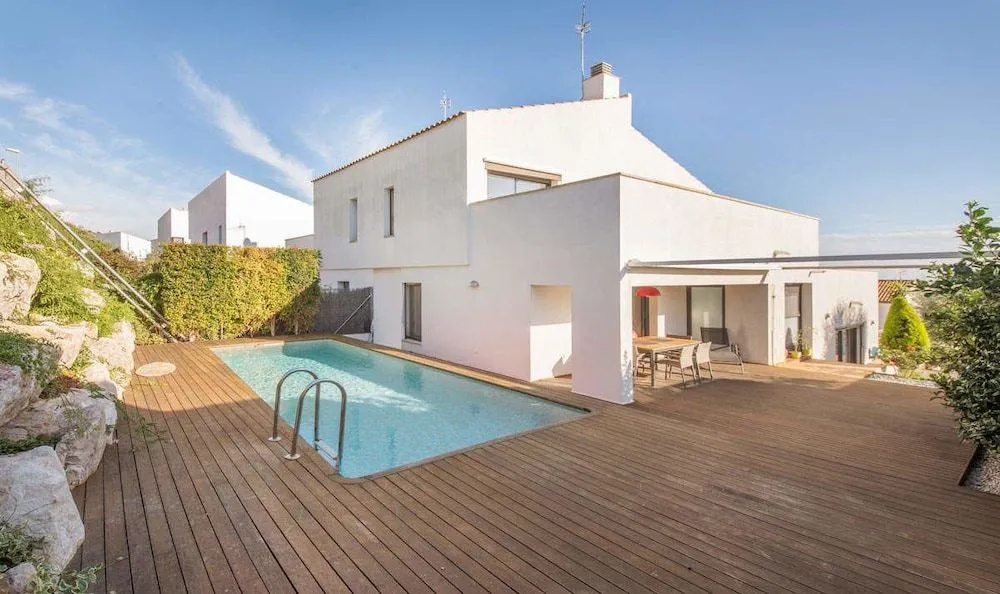 Salome House