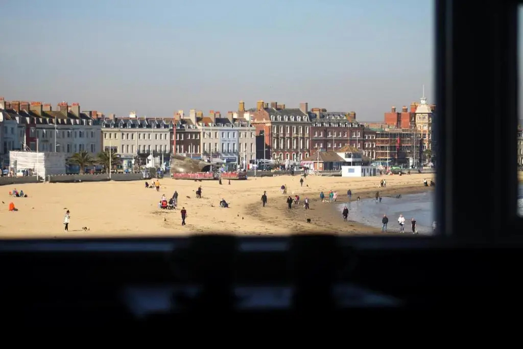 Deluxe Double room with sea view (full double bed)