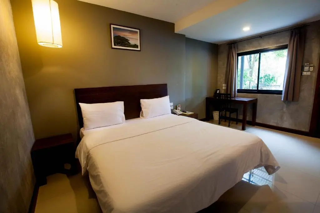 Standard Double room (full double bed)