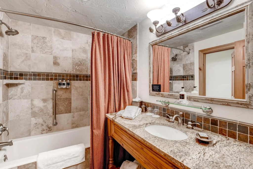 The Pines Lodge, a RockResort, by Vail Resorts - Général