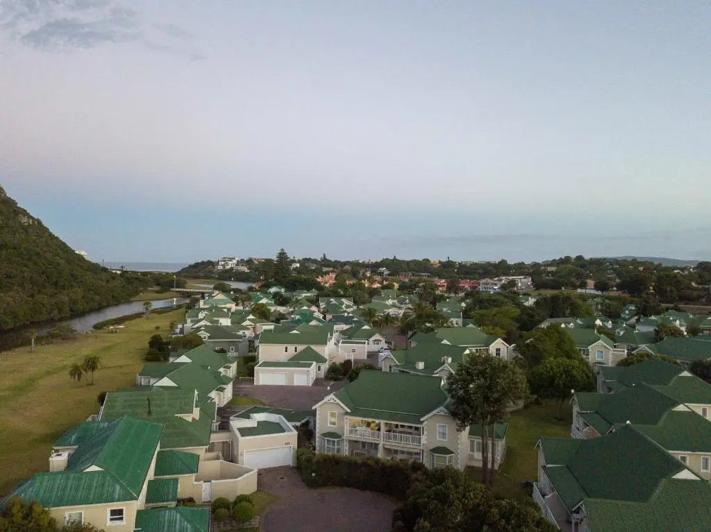 44 Riverclub Villas