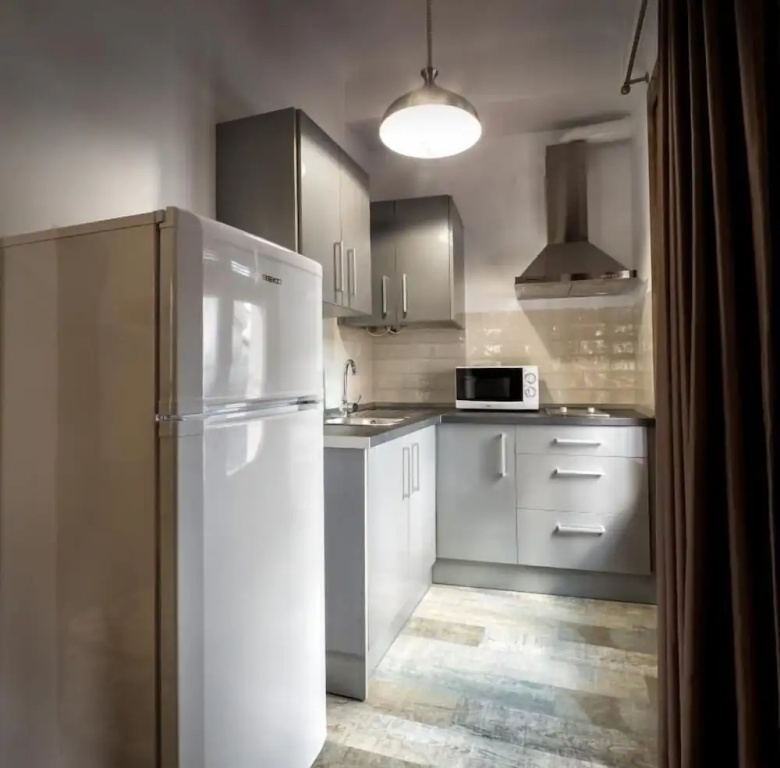 1 Bedroom Apartment