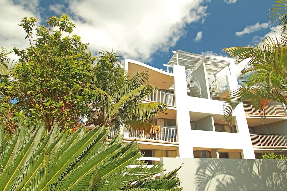 Surf Club Apartments in Marcoola