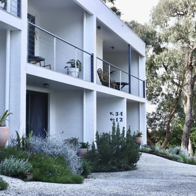 Chatby Lane Luxury Apartments B&B in Lorne