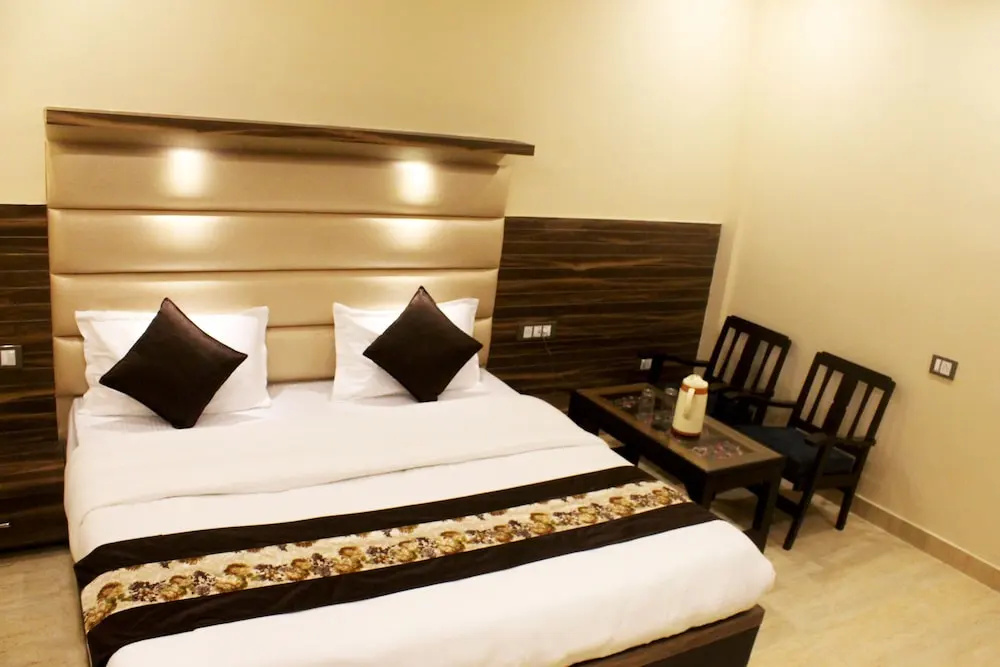 Hotel Ganga Heights By Avadhesh Group Of Hospitality - Chambres