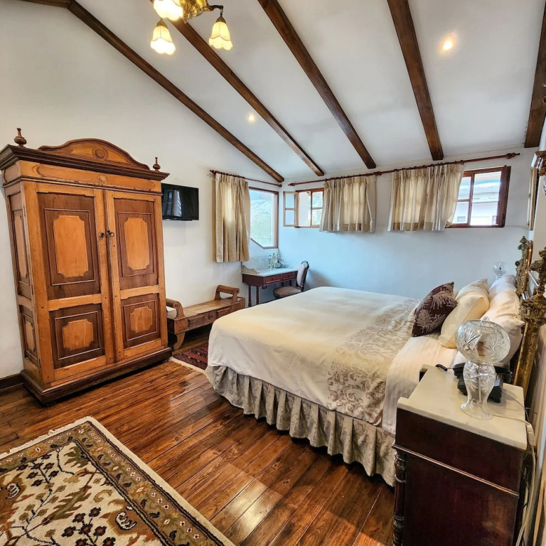 Deluxe Double room with land view (full double bed)