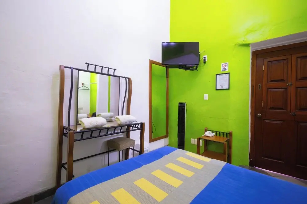 Economy room