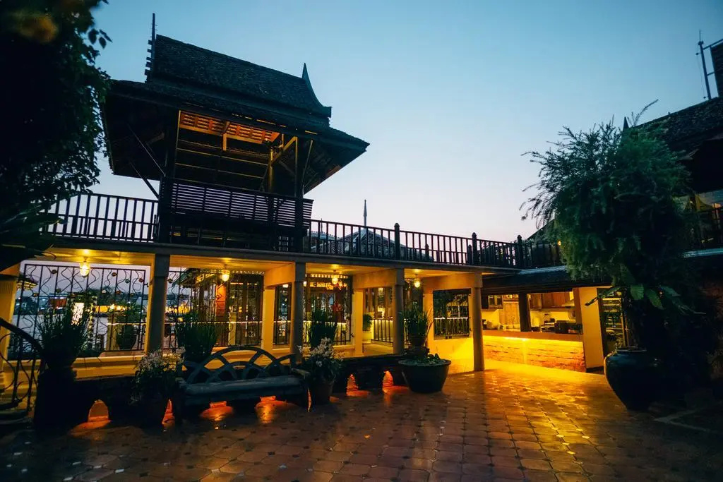 Chakrabongse Villas (SHA Plus+)