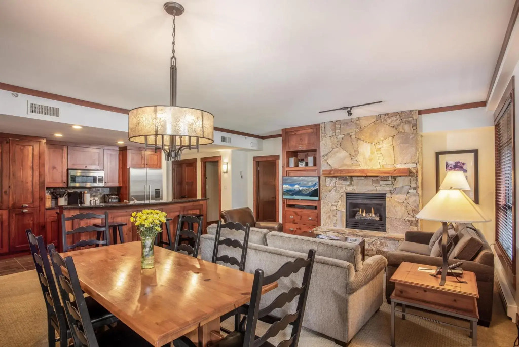 First Tracks Lodge - фото 20