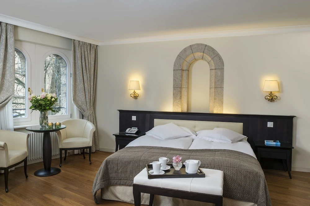 Superior room with lake view