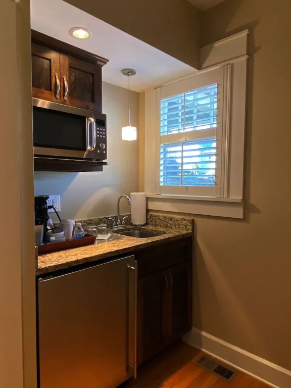 Showers Inn - фото 45