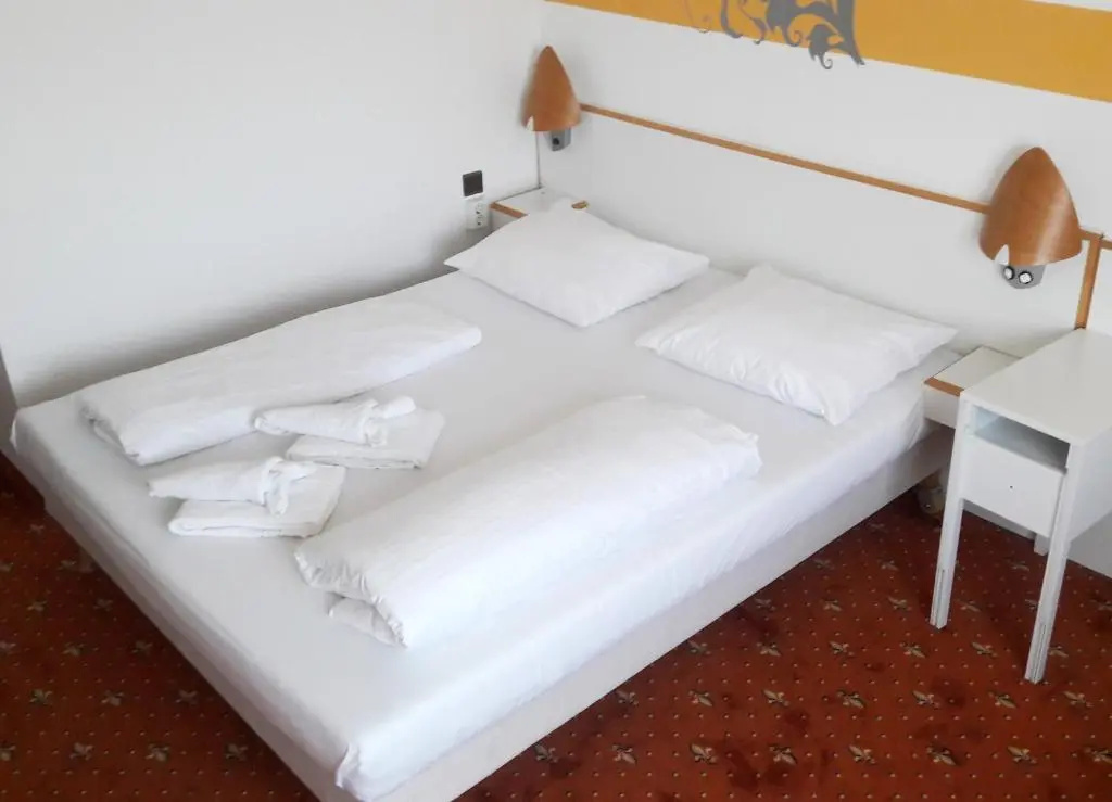 Standard Double room (full double bed)