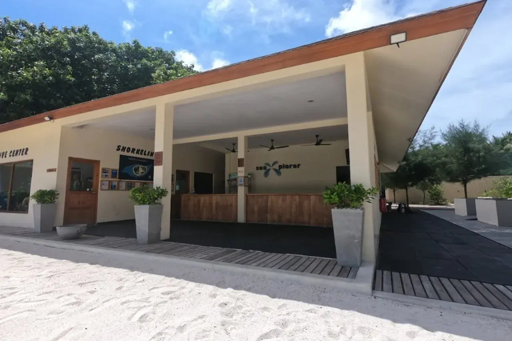 Reethi Faru Resort – Stay 5 Nights or More and Enjoy a Free Sunset Cruise — фото