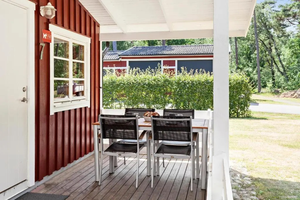 Economy Cottage