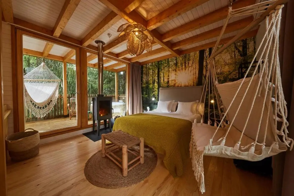 Cottage with garden view