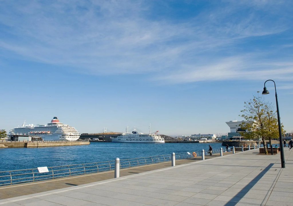 Beach & Waterfront