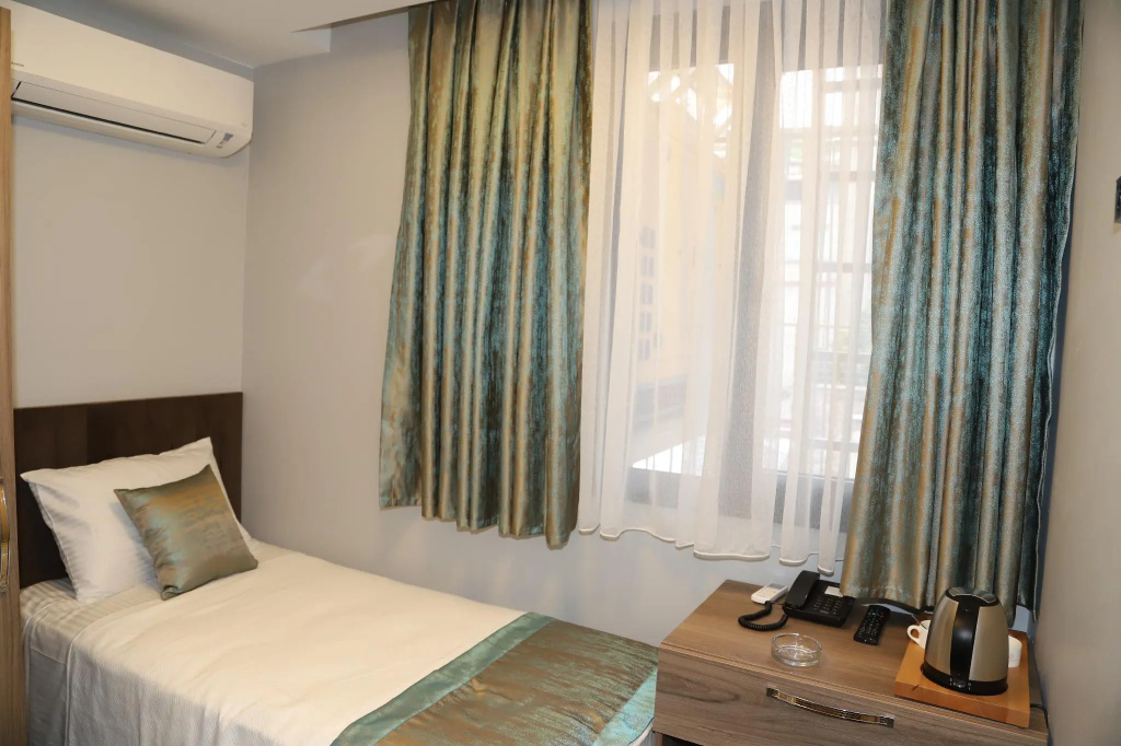 Grand Kavi Hotel — 3