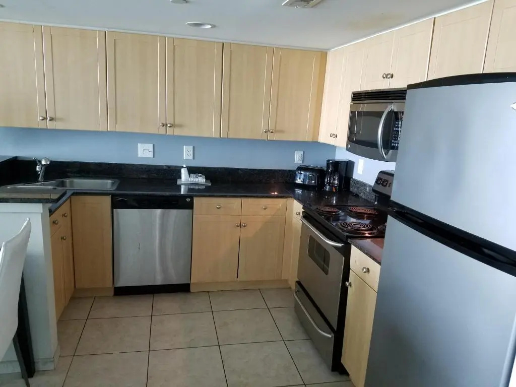 3 Bedrooms Suite oceanfront