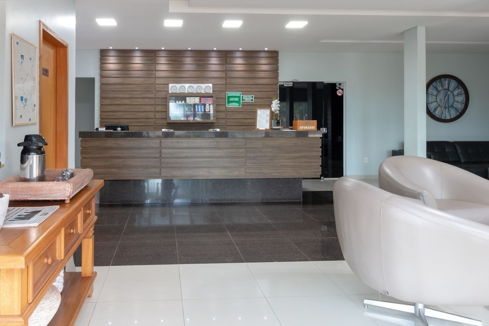 Lobby & Reception
