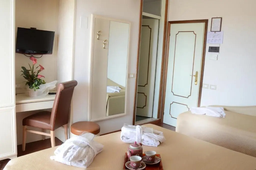 Hotel Apollo - Chambres