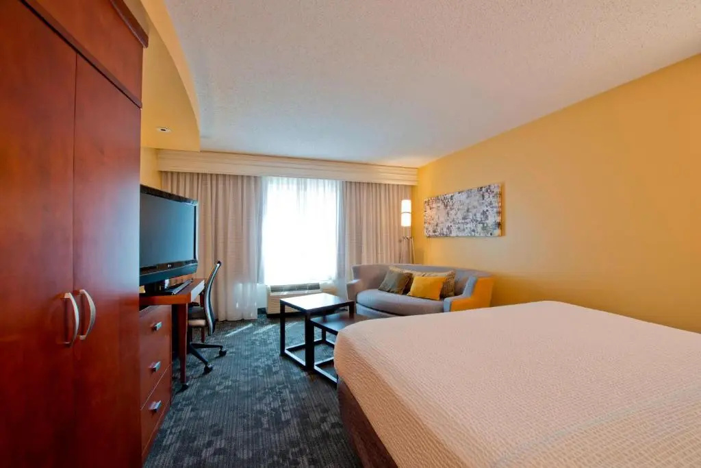 Courtyard by Marriott Jacksonville Flagler Center - Chambres