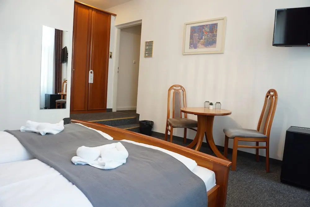 Hotel Pension Lumes - Self Check-In - Chambres