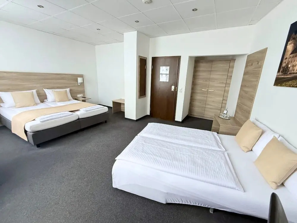 Hotel Hohenstaufen - Chambres