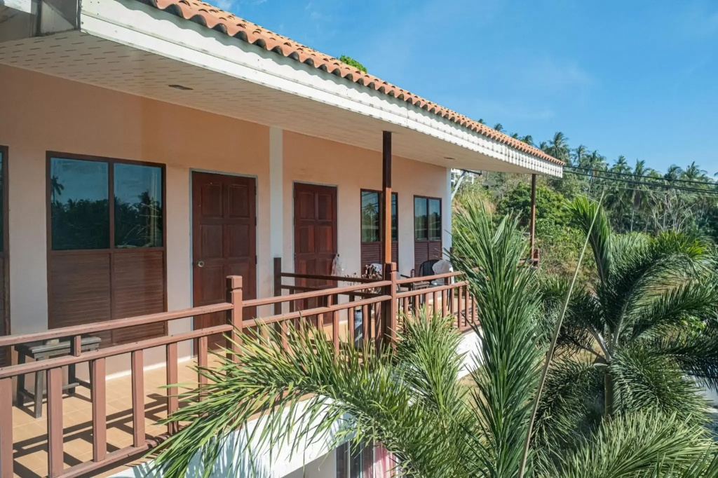 Pinky Bungalows Resort