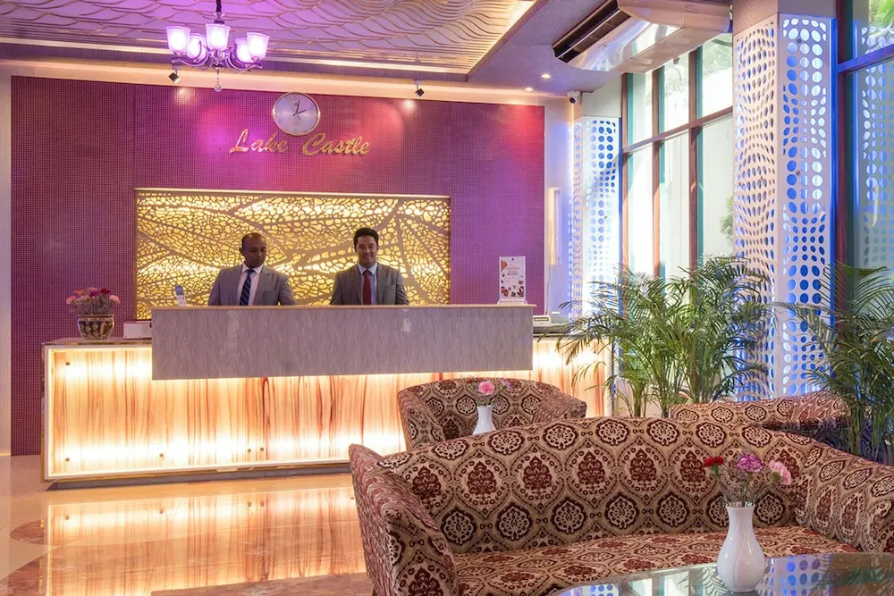 Lobby & Reception