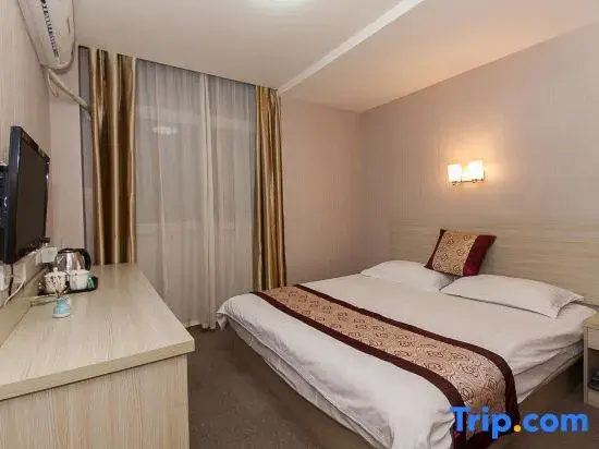 Business Double room (full double bed)