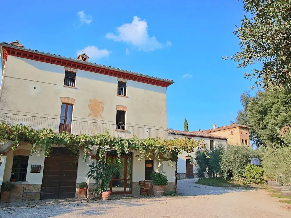 Attractive Apartment in old Farmhouse on the Estate With Pool