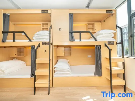 Bed in Dorm (female dorm)