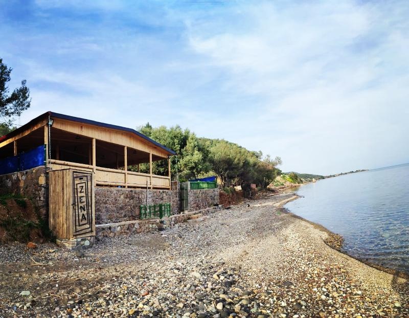 Zena Beach Bungalows