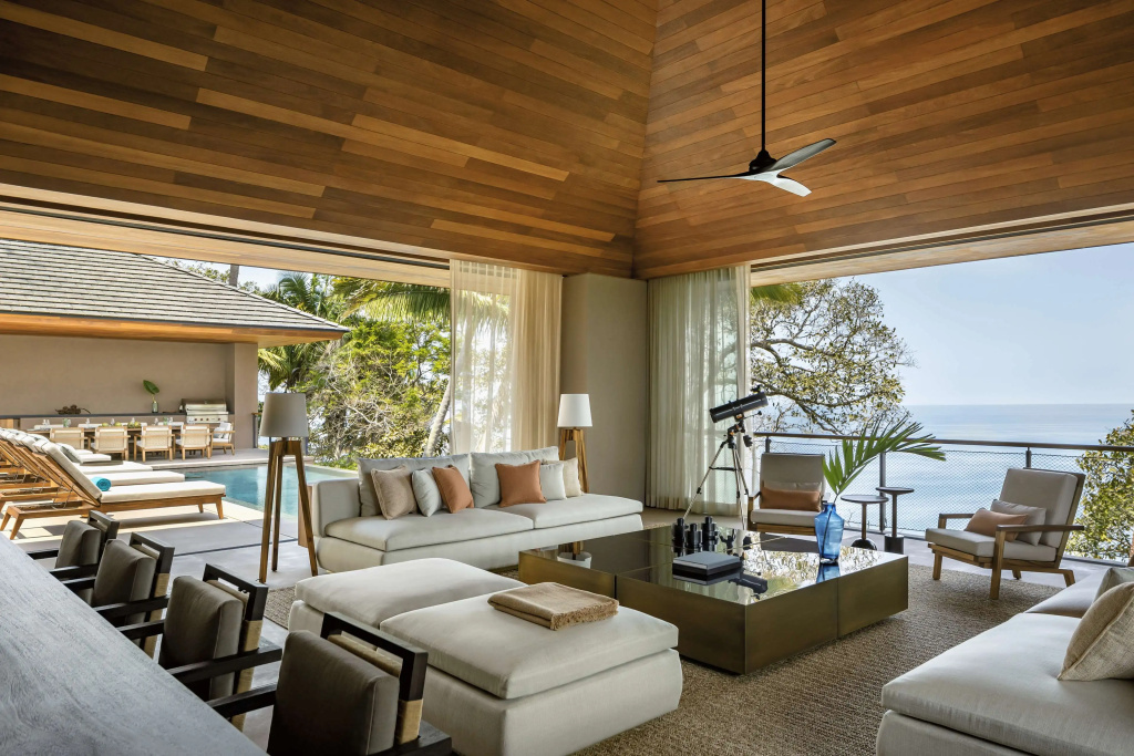 4 Bedrooms No. 13 Private Home