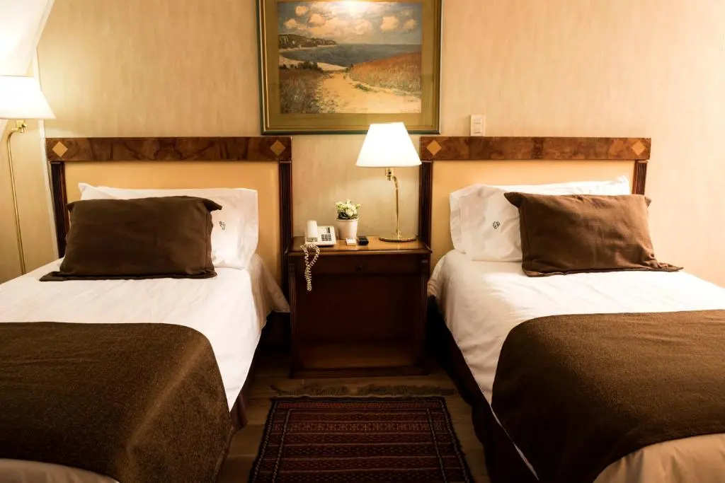 Mayflower Suites - Chambres
