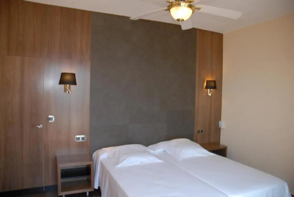 Hotel Grifeu - Chambres