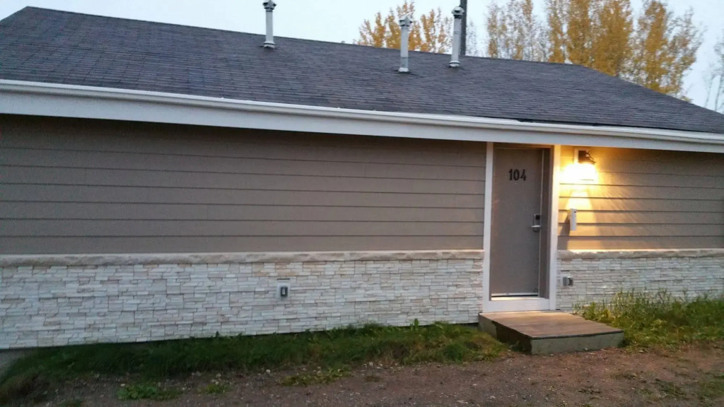 Sunrise Inn and Suites - фото 14